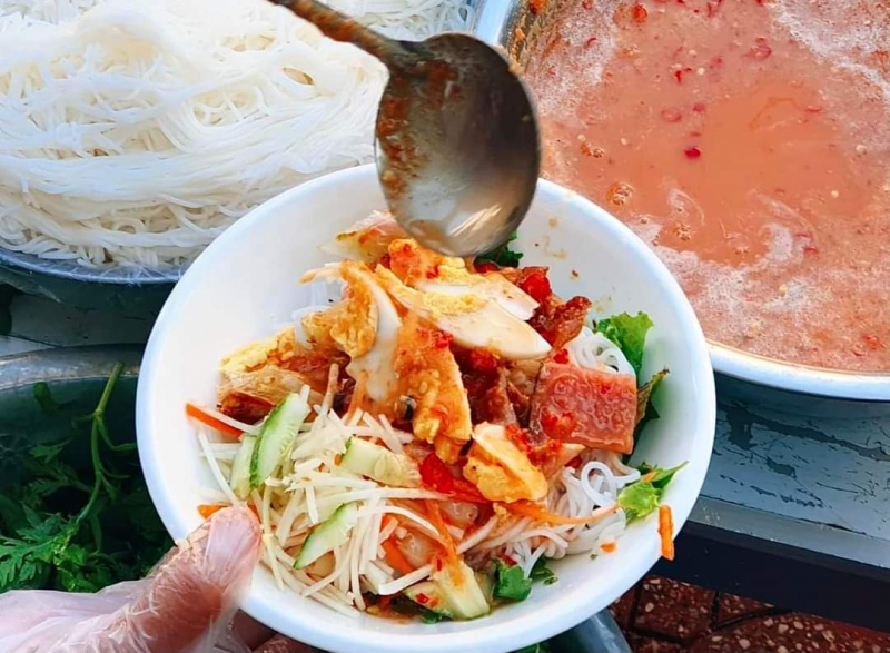 Bún Thịt Nướng Gái Mập