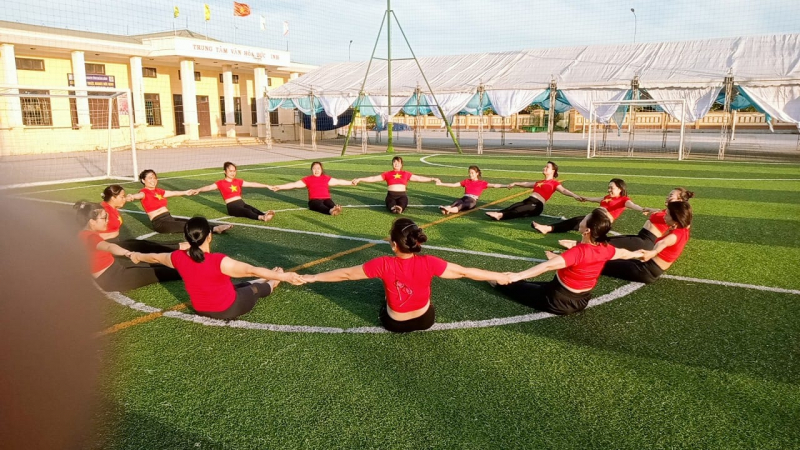 CLB Cuộc Sống Xanh Yoga - Aerobic