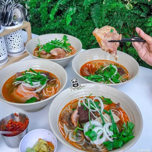 Bún bò Đà Lạt Công 2