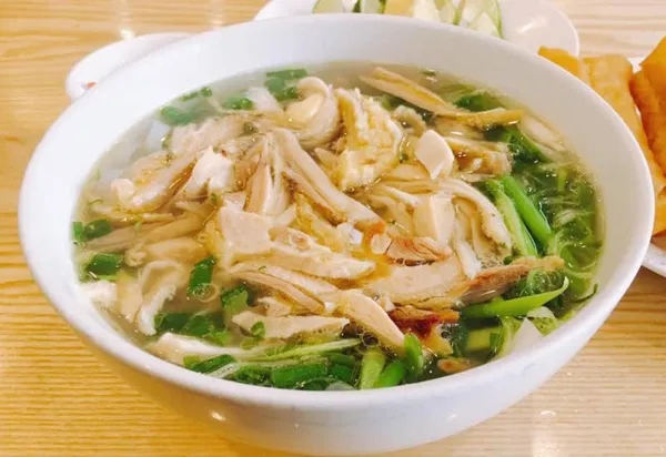 Phở gà Thao 1