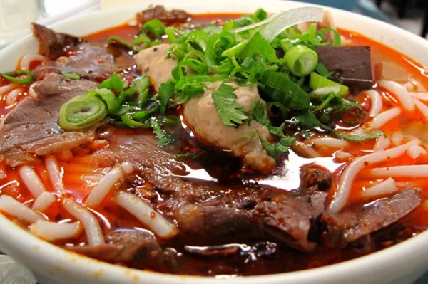 Quán Bún Bò Huế - Mì Quảng Út Vân 1