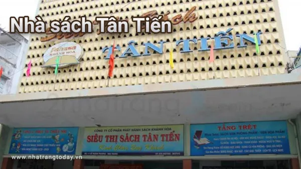 Trung tâm sách Tân Tiến 2